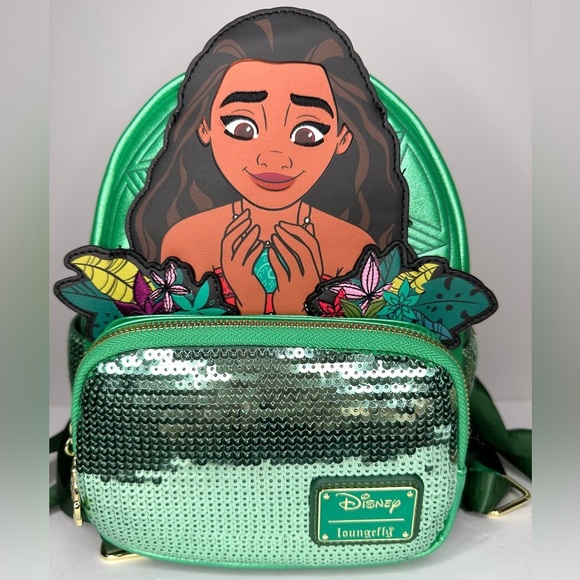 Loungefly Disney Moana Heart of Te Fiti backpack w/ sequins Glows in the dark - Picture 5 of 6